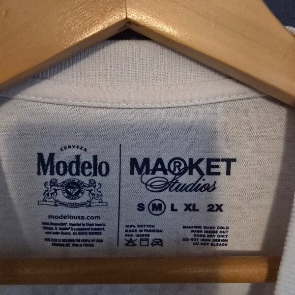 Men’s Modelo x Market Studios Collab Size Medium Official collab - Picture 3 of 3